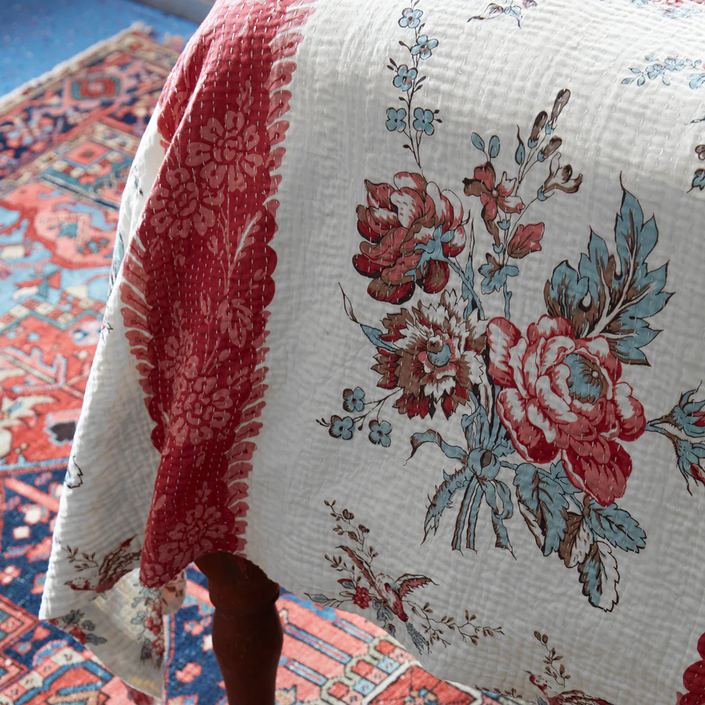 "18 c. French Floral" King Bedcover - Image 3