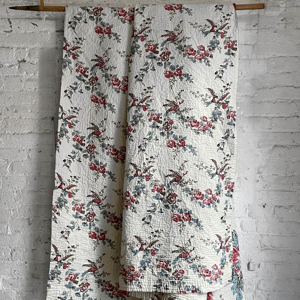 "18 c. French Floral" King Bedcover - Image 6