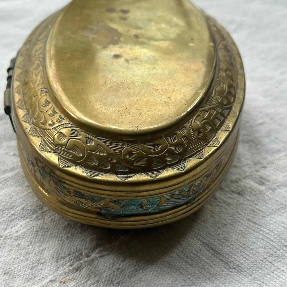 18th-century Dutch Brass Tobacco Box - Image 8