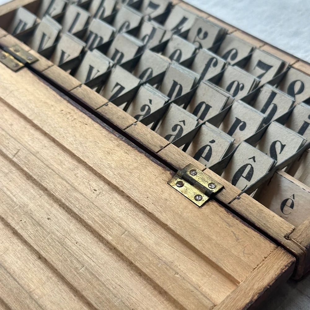 19th-century Alphabet Mobile Thollis Tin Letter Game - Image 2