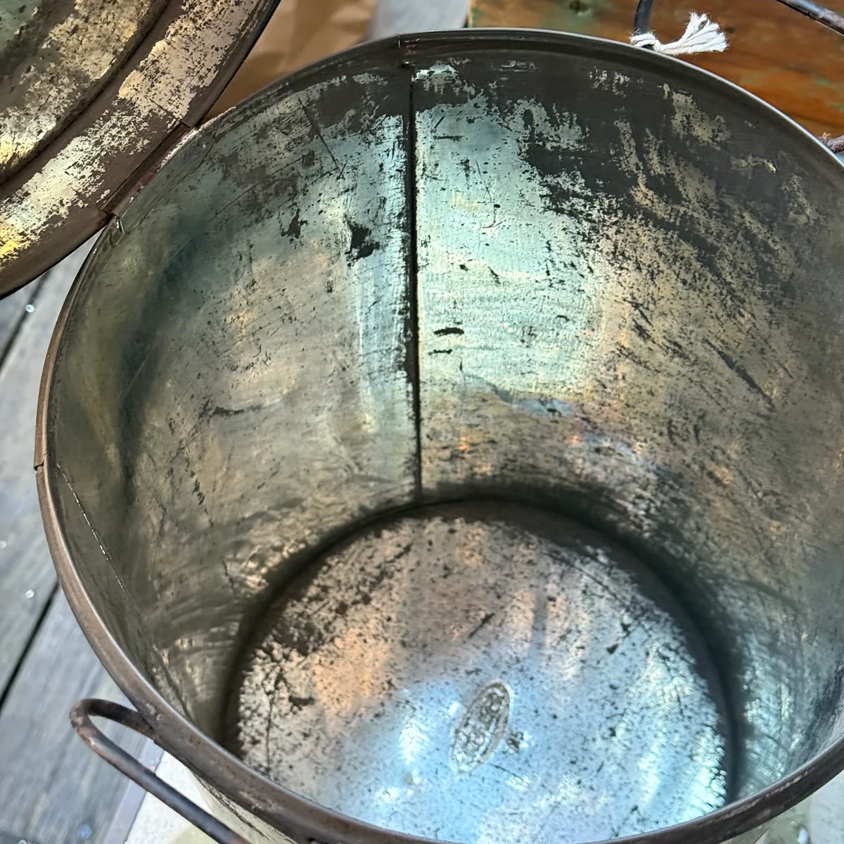 19th-century American Flour Tin Container - Image 5