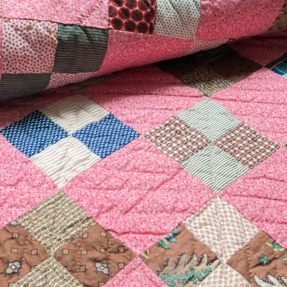 19th-century American Hand-Stitched Quilt #2 - Image 7