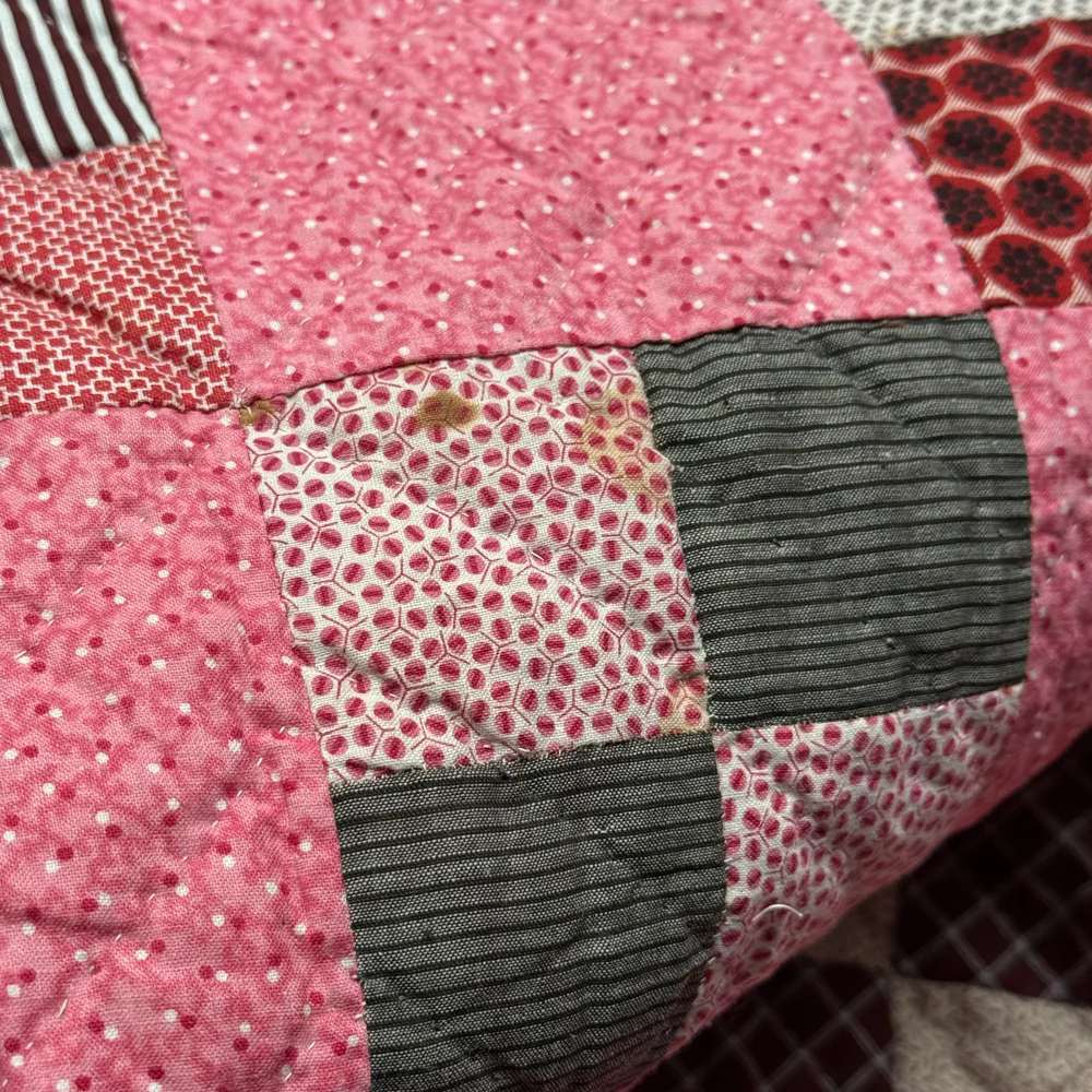 19th-century American Hand-Stitched Quilt #2 - Image 9