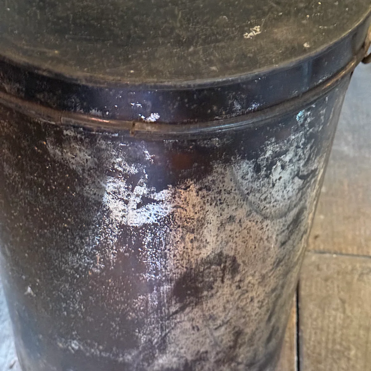 19th-century American Sugar Tin Container - Image 2