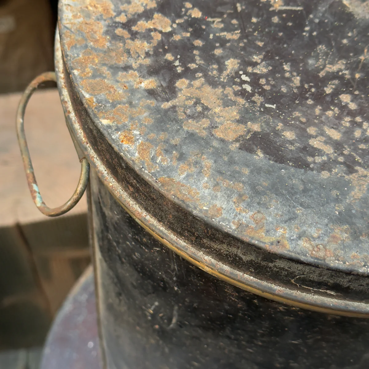 19th-century American Sugar Tin Container - Image 4