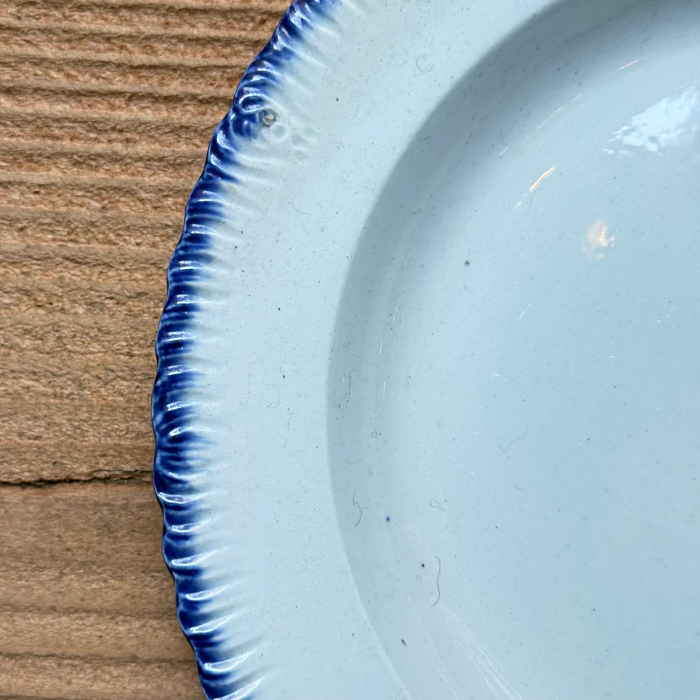 19th-century Blue Feather Edge Ironstone Plate (D) - Image 3