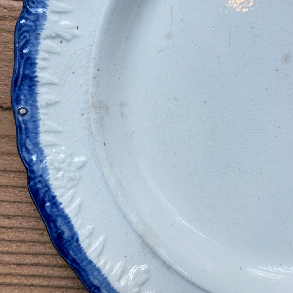 19th-century Blue Feather Edge Ironstone Plate (G) - Image 3