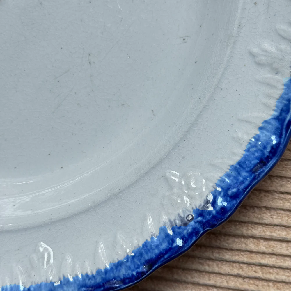 19th-century Blue Feather Edge Ironstone Plate (G) - Image 4