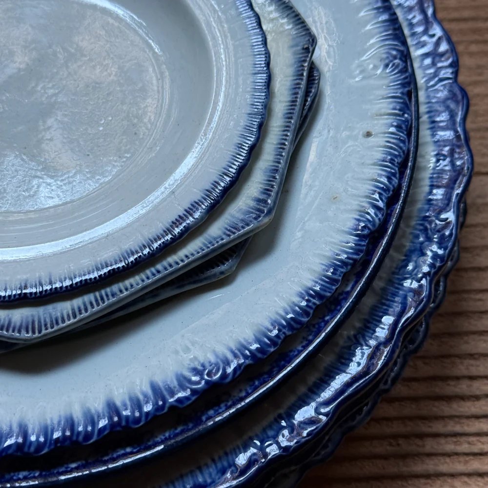 19th-century Blue Feather Edge Ironstone Plate (D) - Image 6