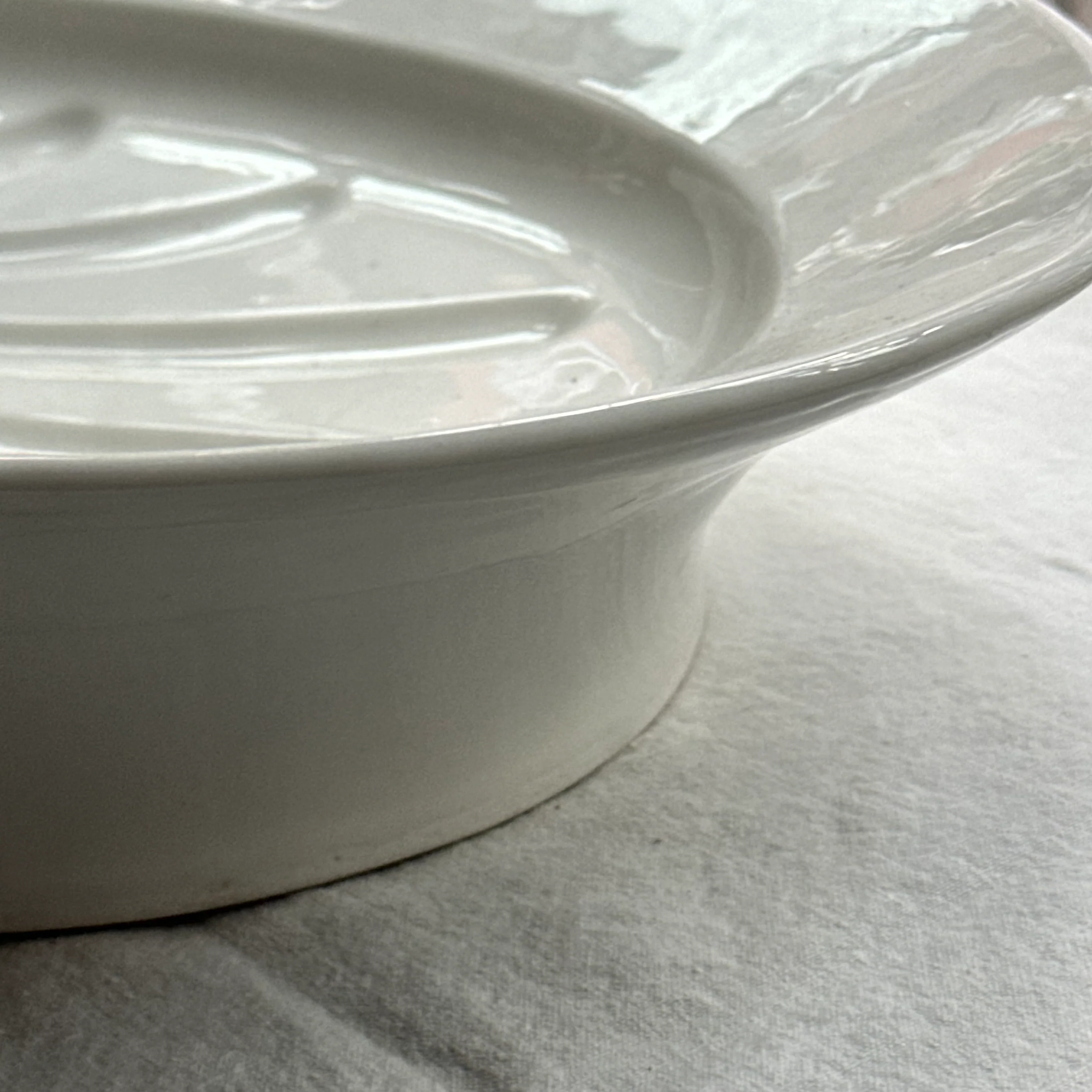 19th-century French Oval Ironstone Meat Platter with Draining Ridges - Image 2