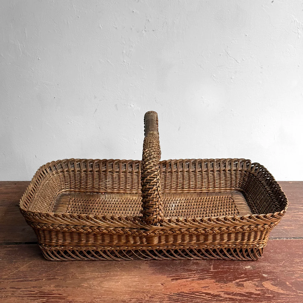 19th-century French Wicker Gathering Basket - Image 2