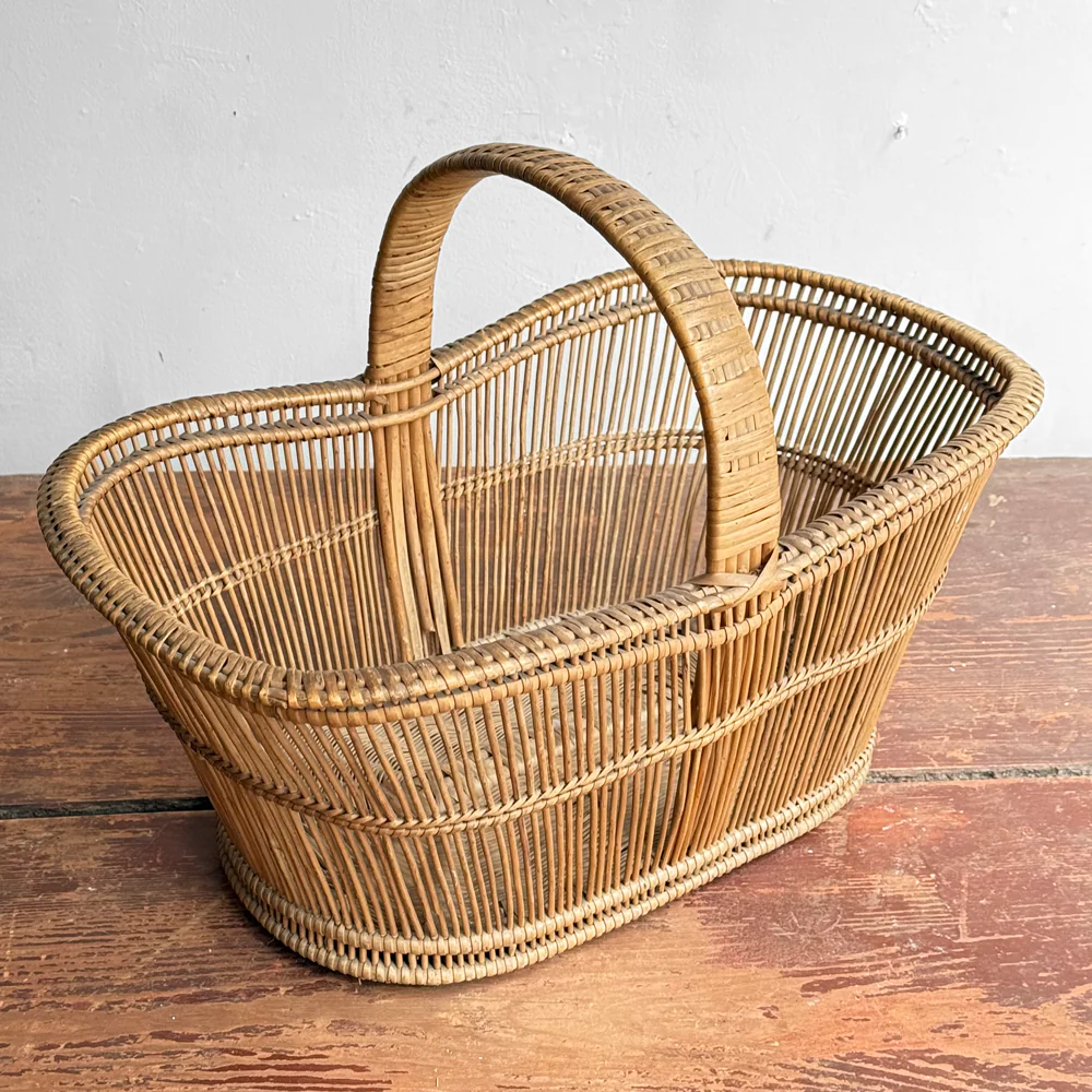19th-century French Wicker Gathering Basket - Image 2