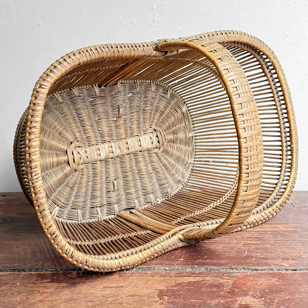 19th-century French Wicker Gathering Basket - Image 7