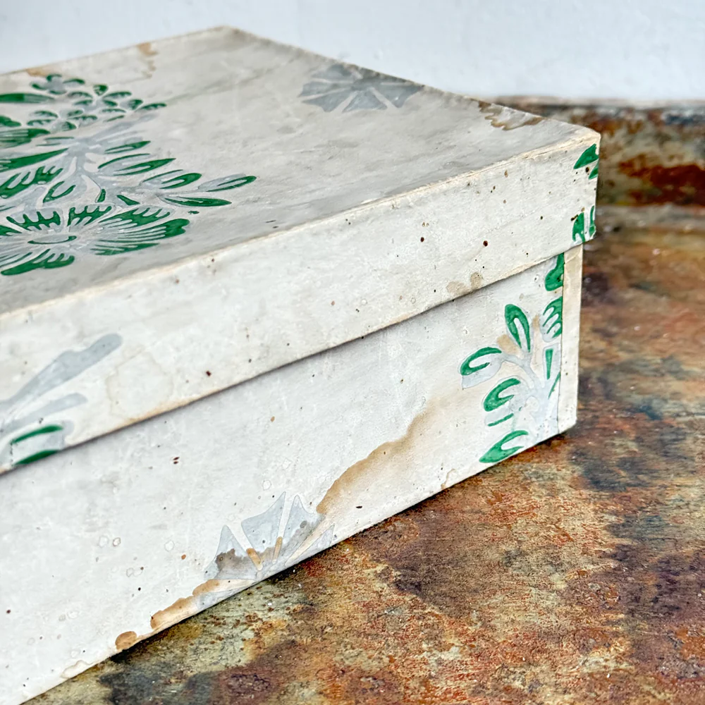 19th-century Handmade Paper Box - Image 3