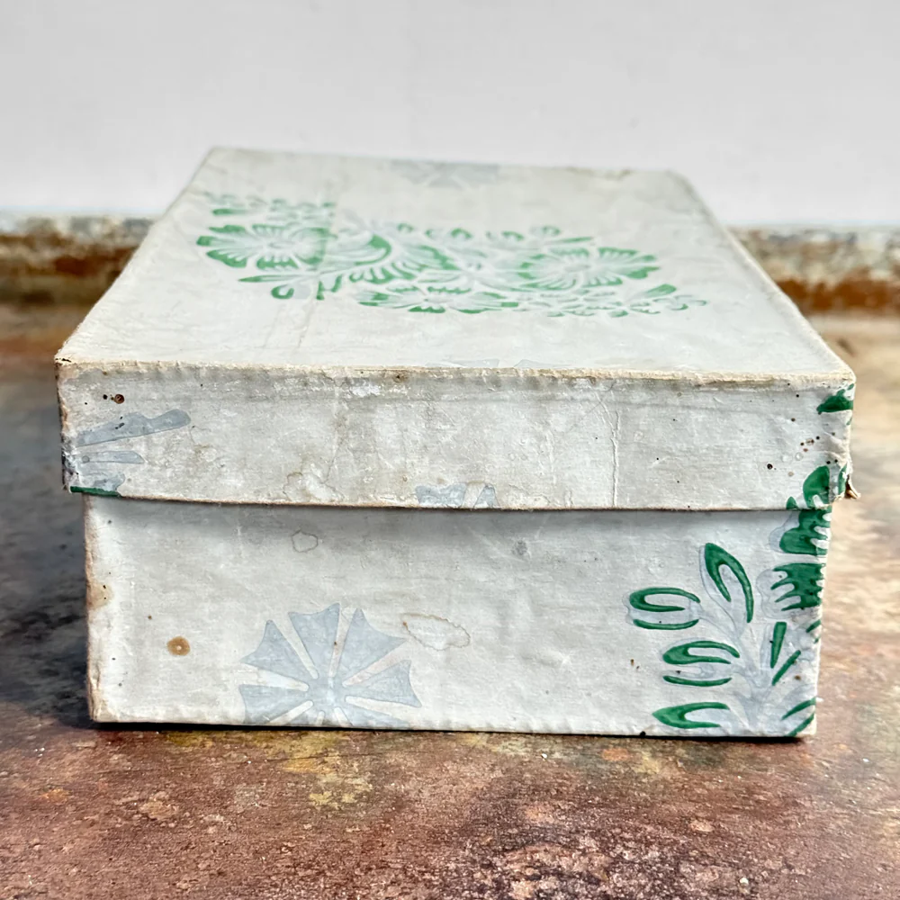 19th-century Handmade Paper Box - Image 8