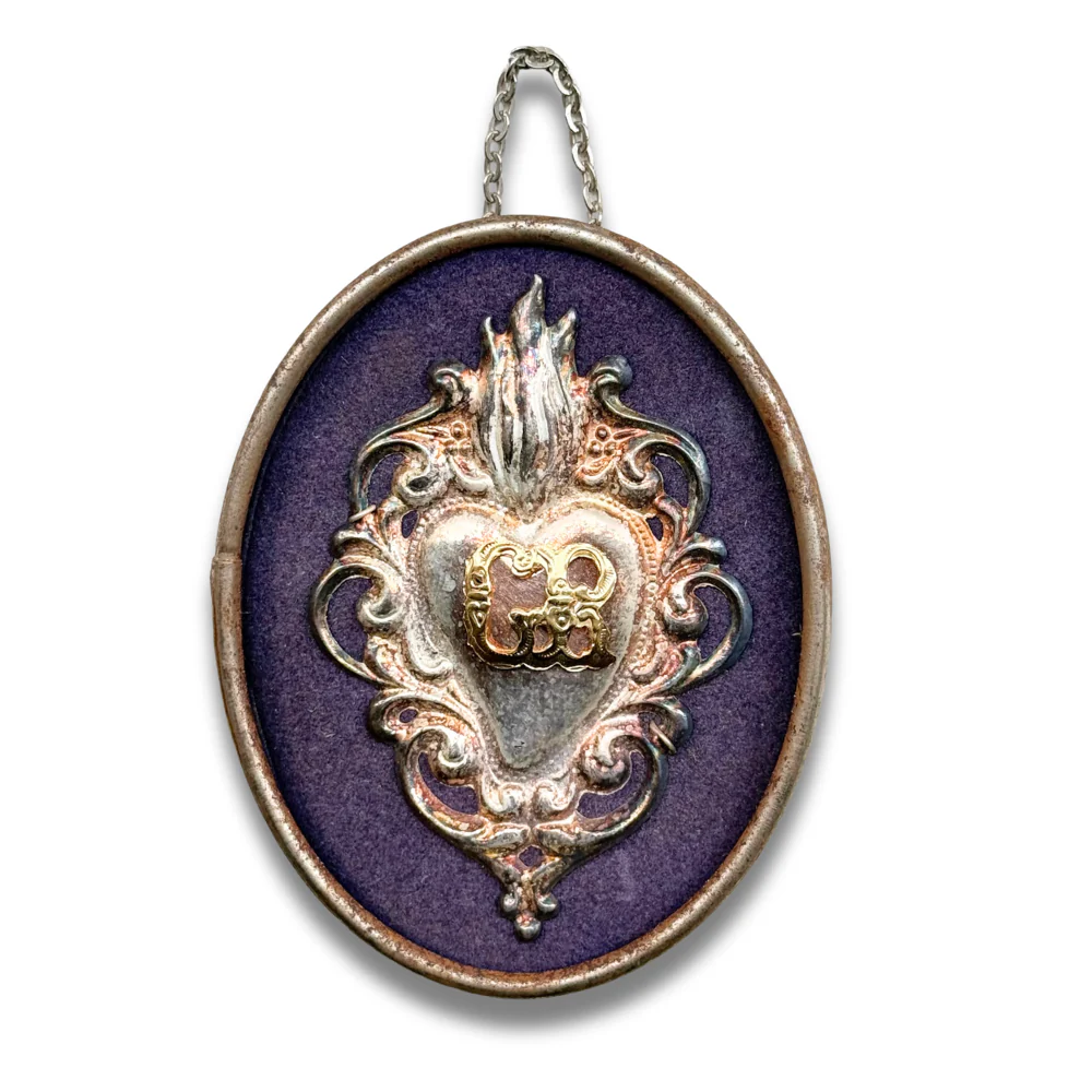 19th-century Italian Ex-Voto Sacred Silver Heart in Oval Hanging Case (No. 120)