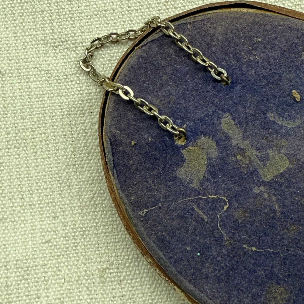19th-century Italian Ex-Voto Sacred Silver Heart in Oval Hanging Case (No. 120) - Image 3