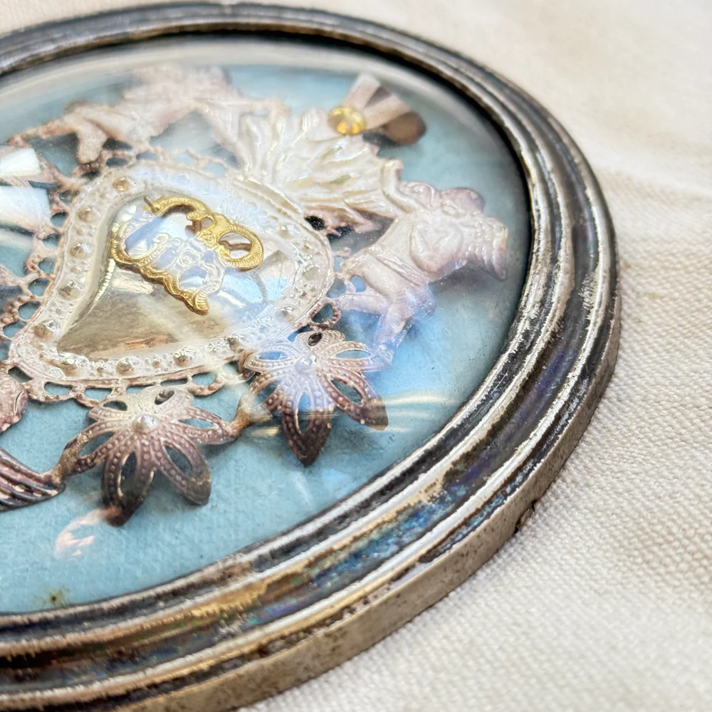 19th-century Italian Ex-Voto Sacred Silver Heart in Oval Hanging Case (No. 121) - Image 3