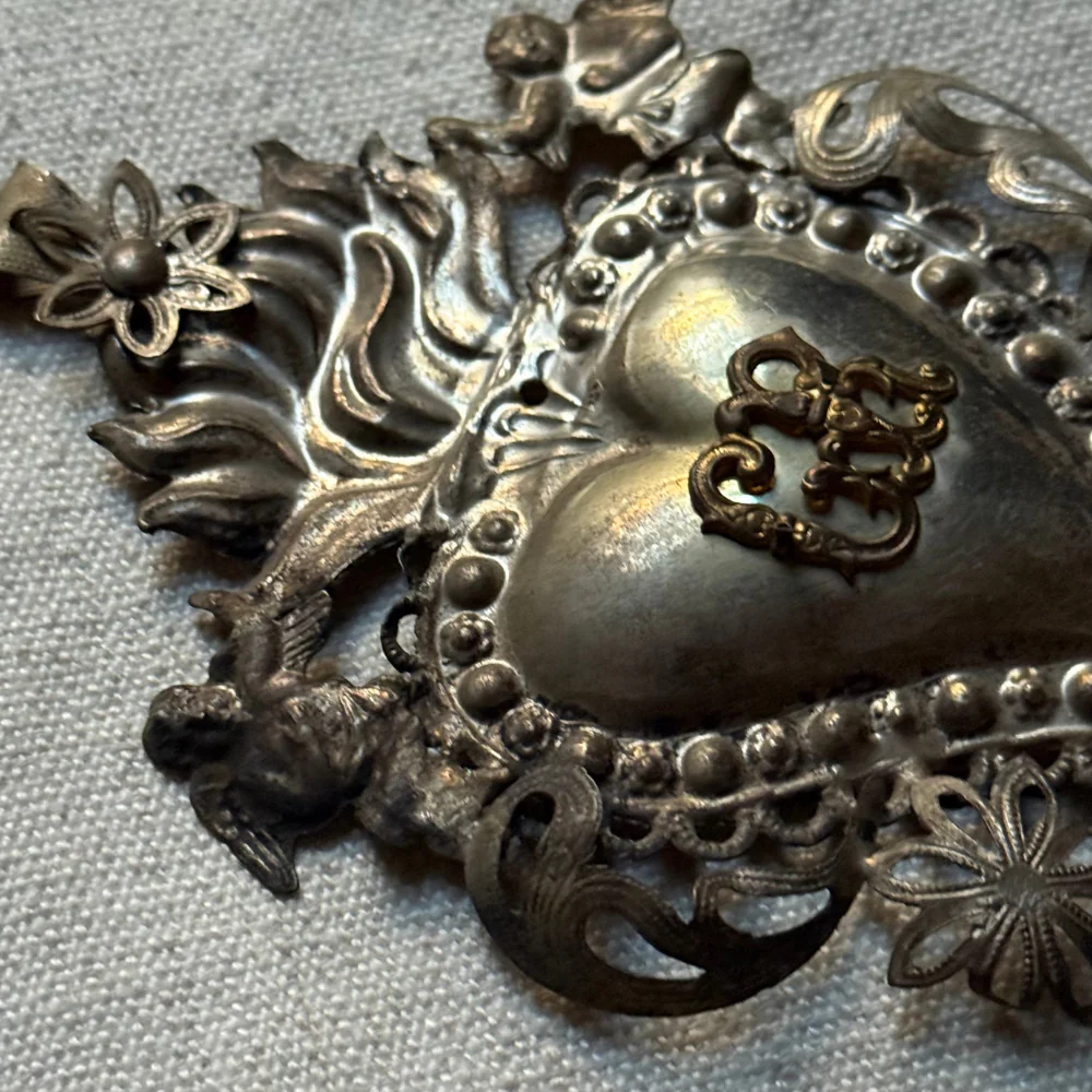 19th Century Italian Ex-Voto Sacred Silver Heart (No. 1) - Image 2