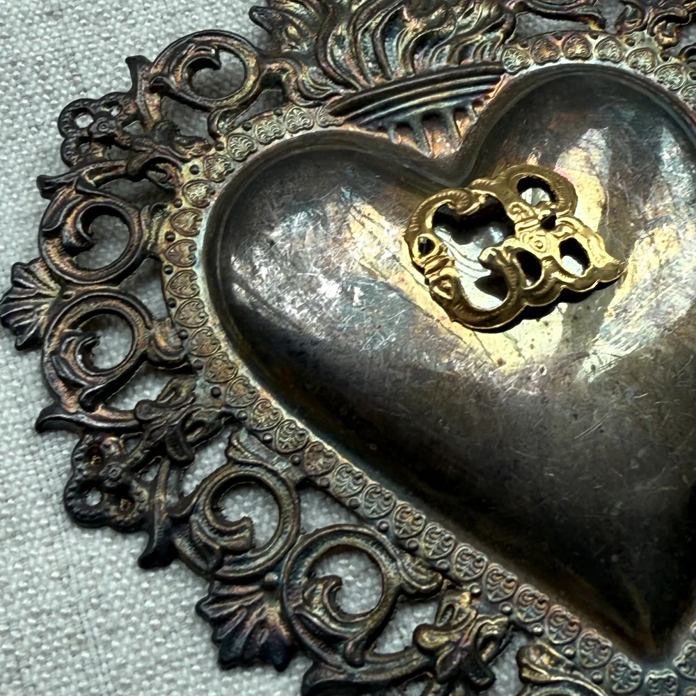 19th-century Italian Ex-Voto Sacred Silver Heart (No. 101) - Image 2