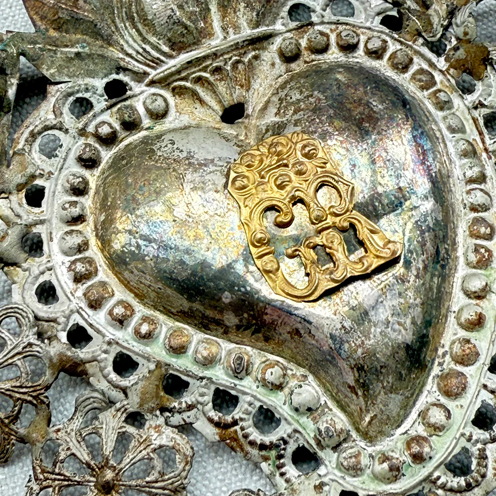 19th-century Italian Ex-Voto Sacred Silver Heart (No. 104) - Image 2