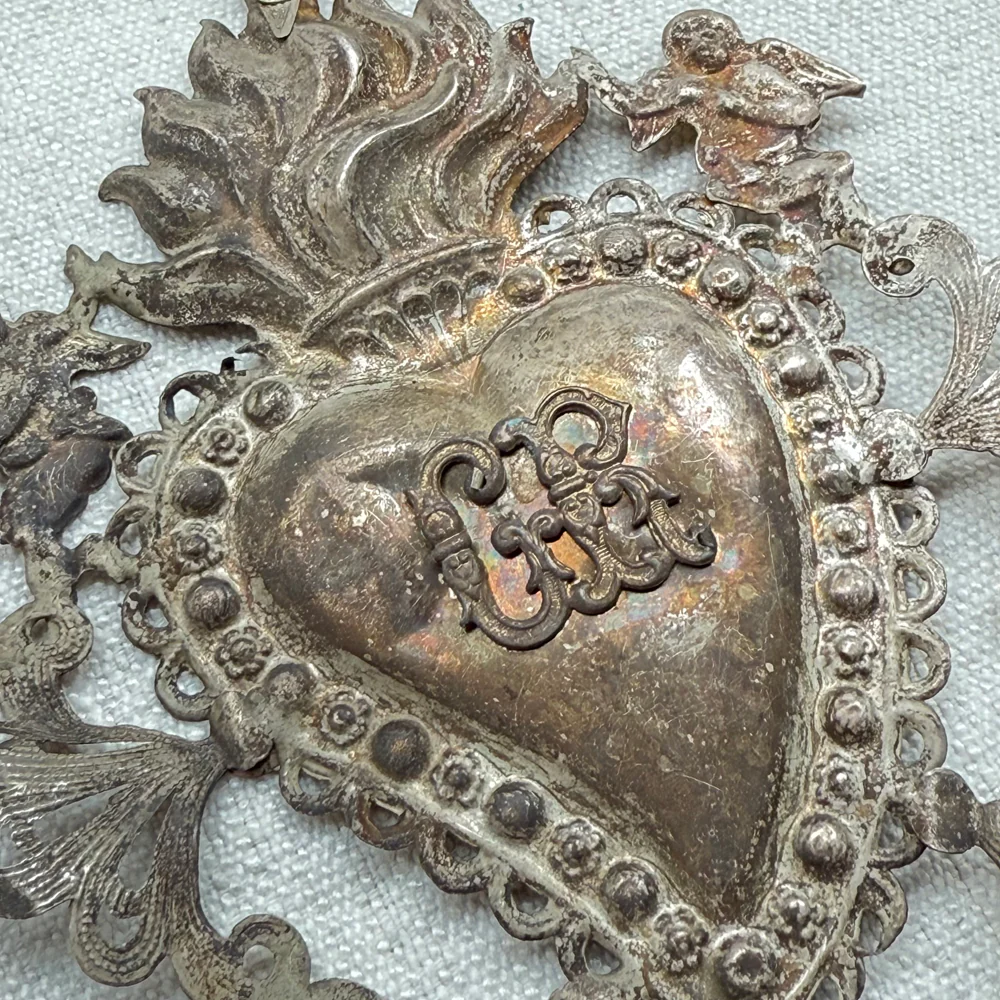 19th-century Italian Ex-Voto Sacred Silver Heart (No. 105) - Image 2