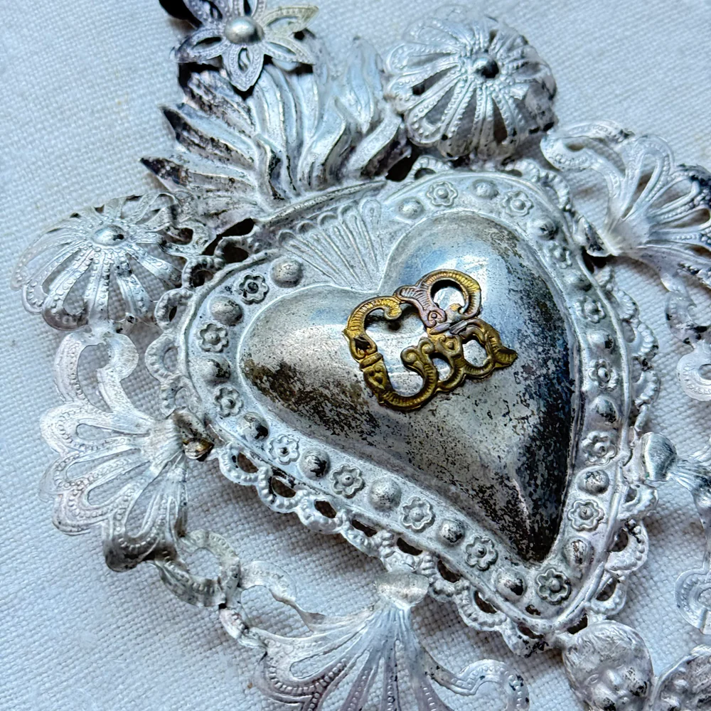 19th-century Italian Ex-Voto Sacred Silver Heart (No. 2-26) - Image 2