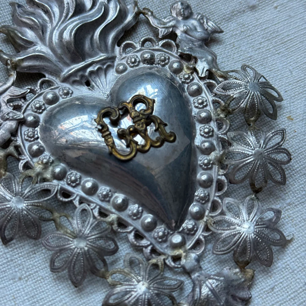 19th-century Italian Ex-Voto Sacred Silver Heart (No. 5-26) - Image 2