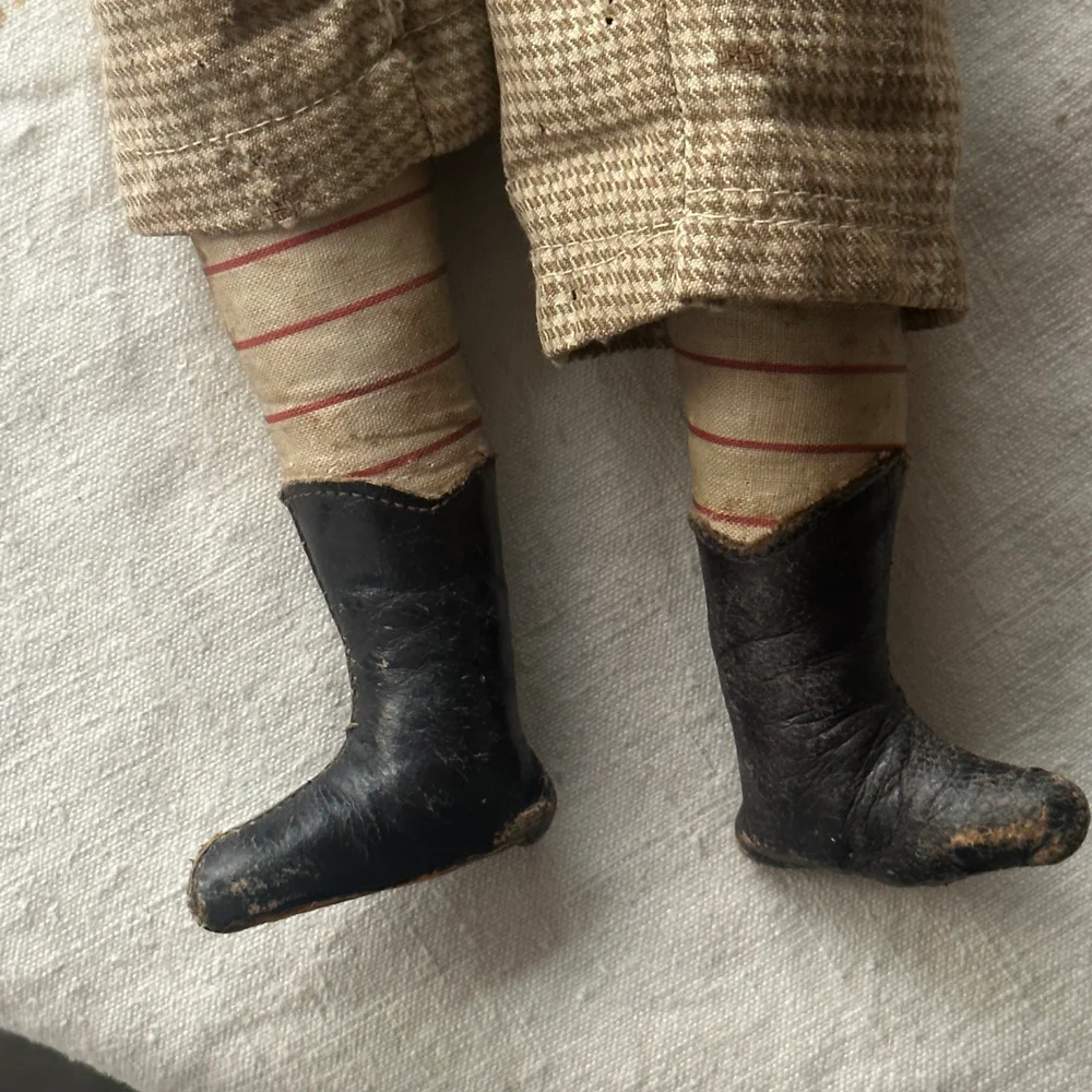 19th-century Male Doll with Embroidered Face - Image 5