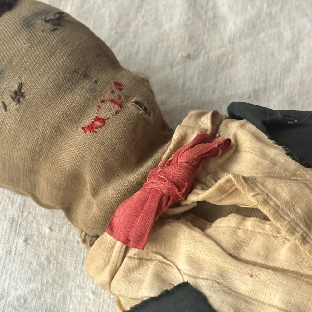 19th-century Male Doll with Embroidered Face - Image 7