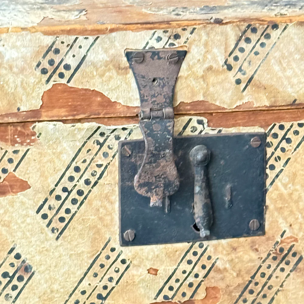 19th-century American Papered Box - Image 3