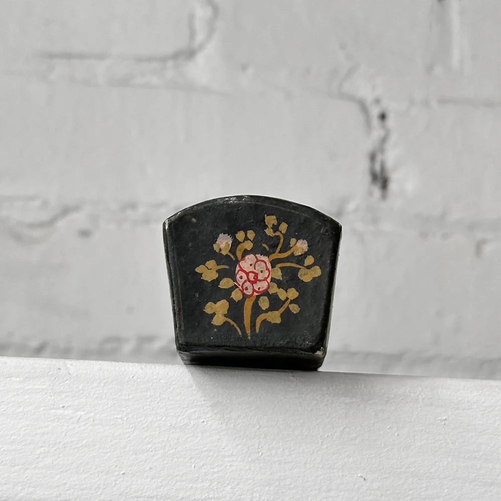 19th-century Persian Lacquered Qalamdan Pen Box with Horse Motif - Image 5