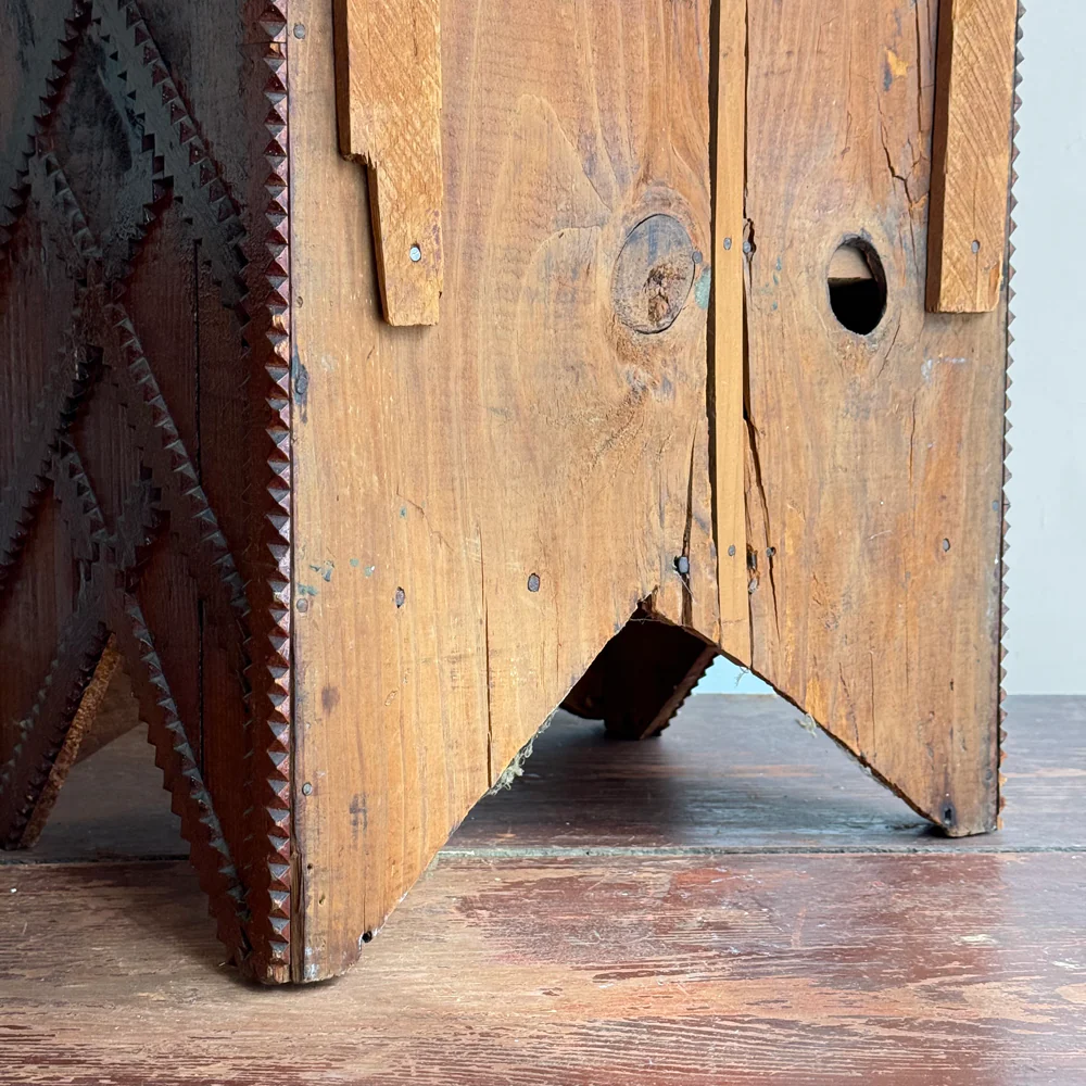 20th-century Tall Folk Dresser - Image 14