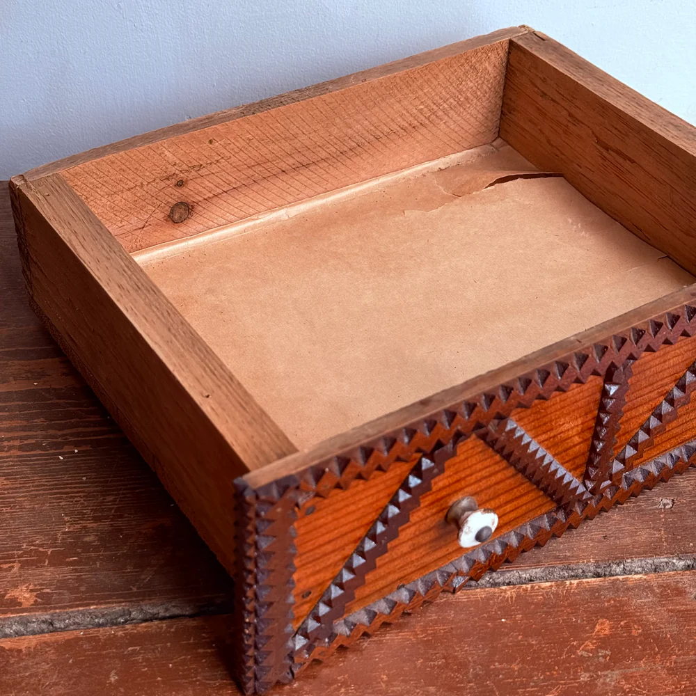 20th-century Tall Folk Dresser - Image 17