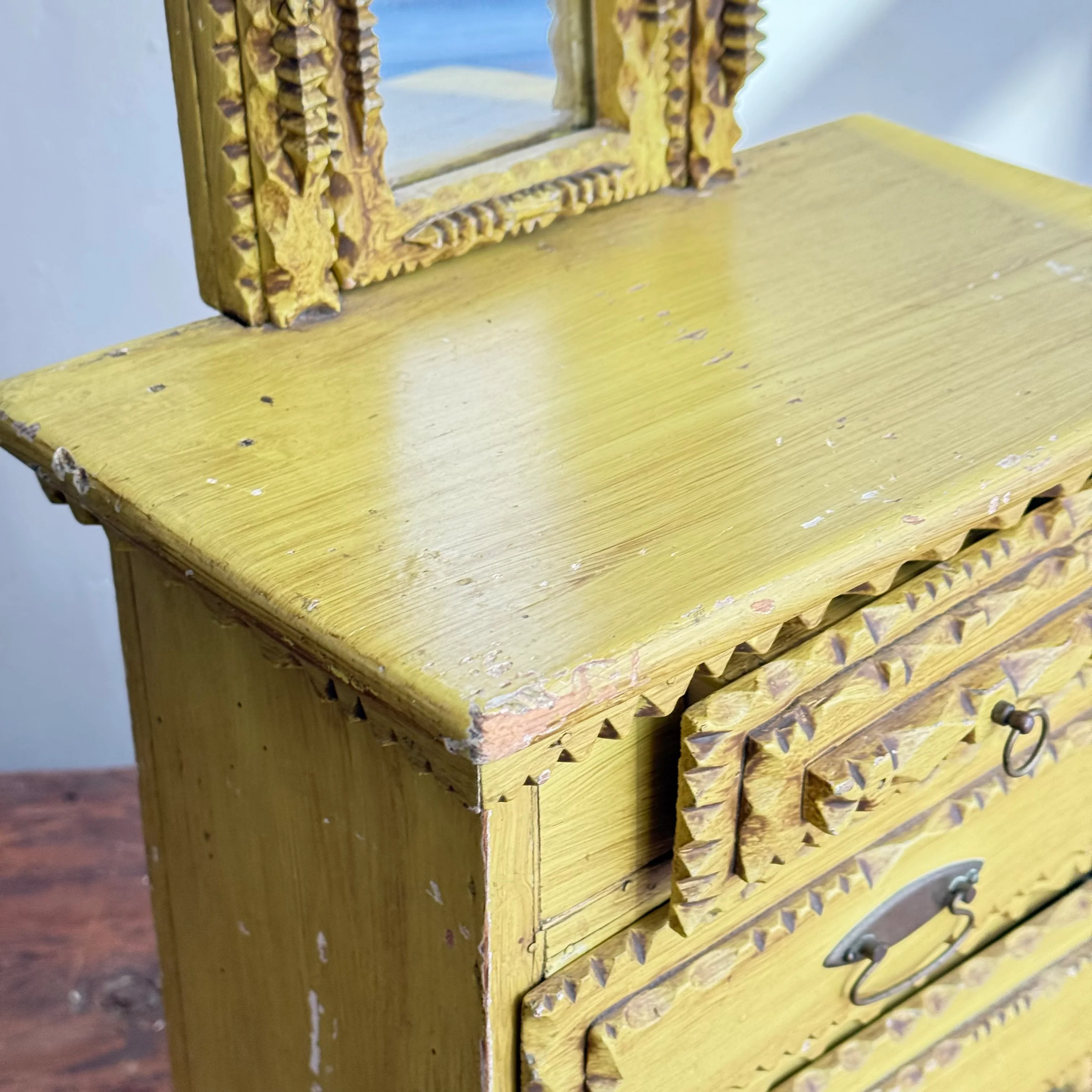20th-century Yellow Painted Tramp Art Cabinet - Image 11
