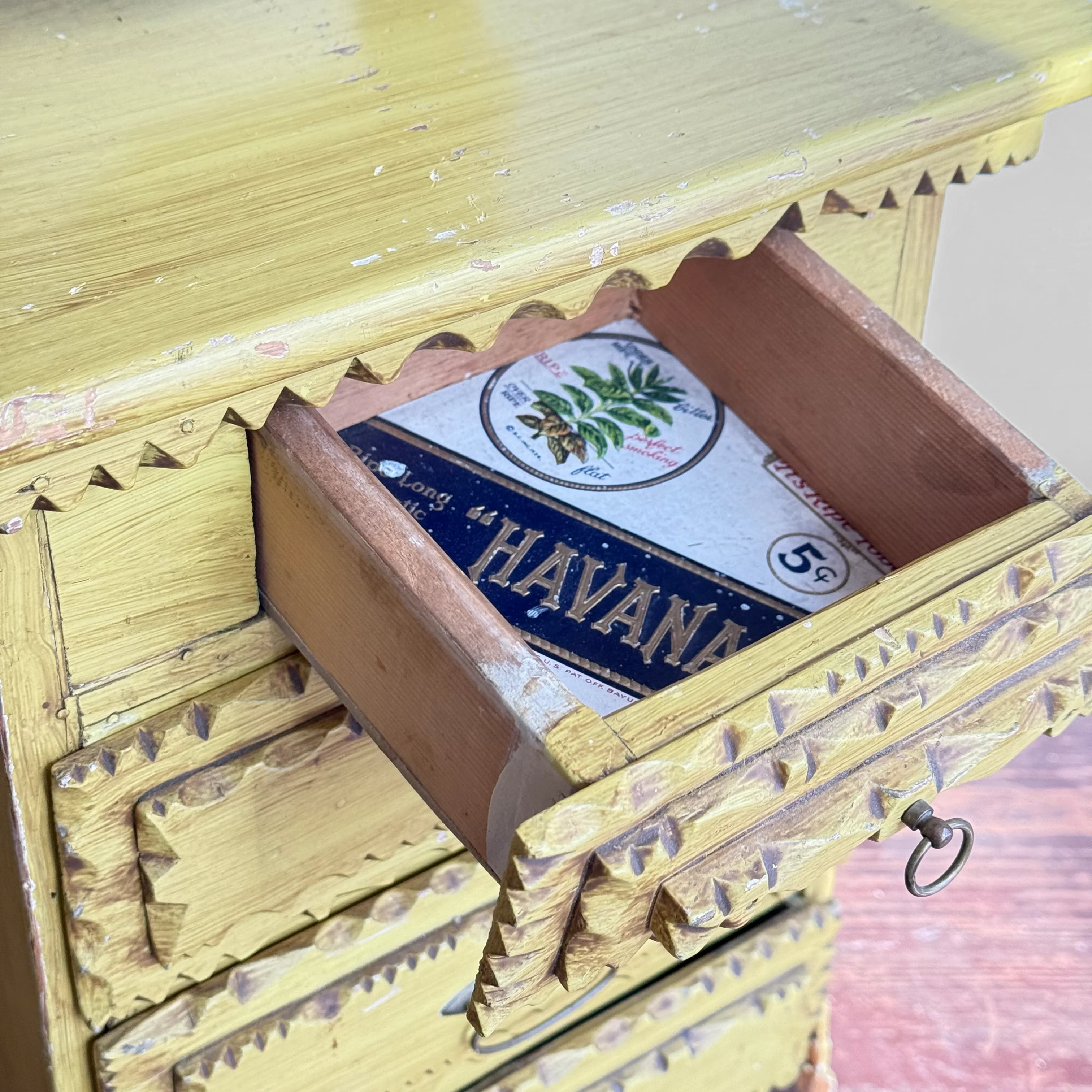 20th-century Yellow Painted Tramp Art Cabinet - Image 5