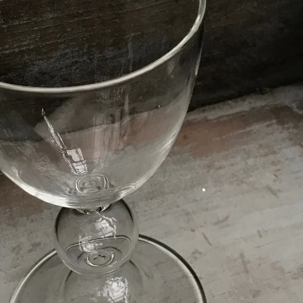 Small Boule Wine Glass - Image 4