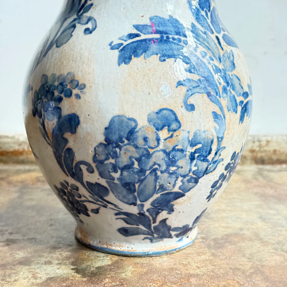 Amanda Moffat Large Curvy Vase (#16) - Image 3