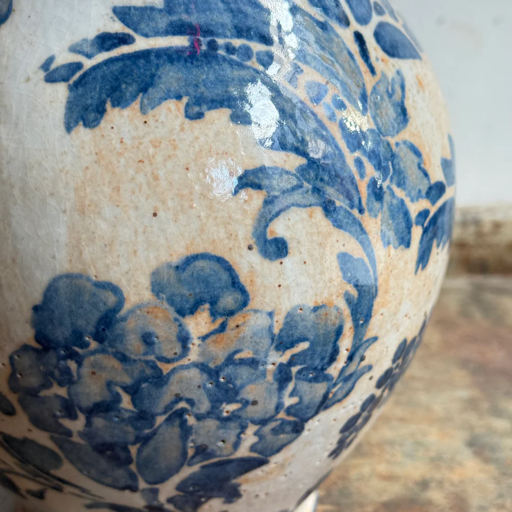 Amanda Moffat Large Curvy Vase (#16) - Image 4
