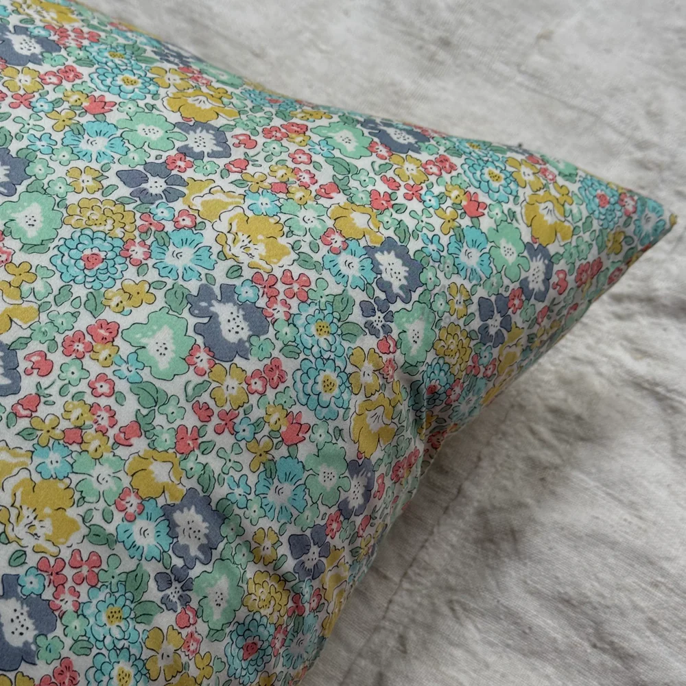 "Amour" Embroidered Cushion (CS 09-01) - Image 4