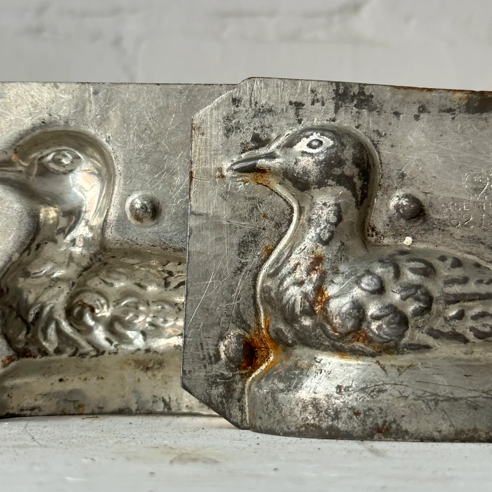 Antique Chocolate Duck Tin Mold (#38) - Image 3