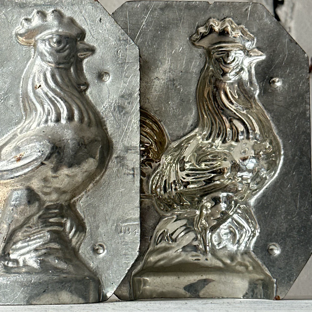 Antique Chocolate Hen Tin Mold (#60) - Image 3