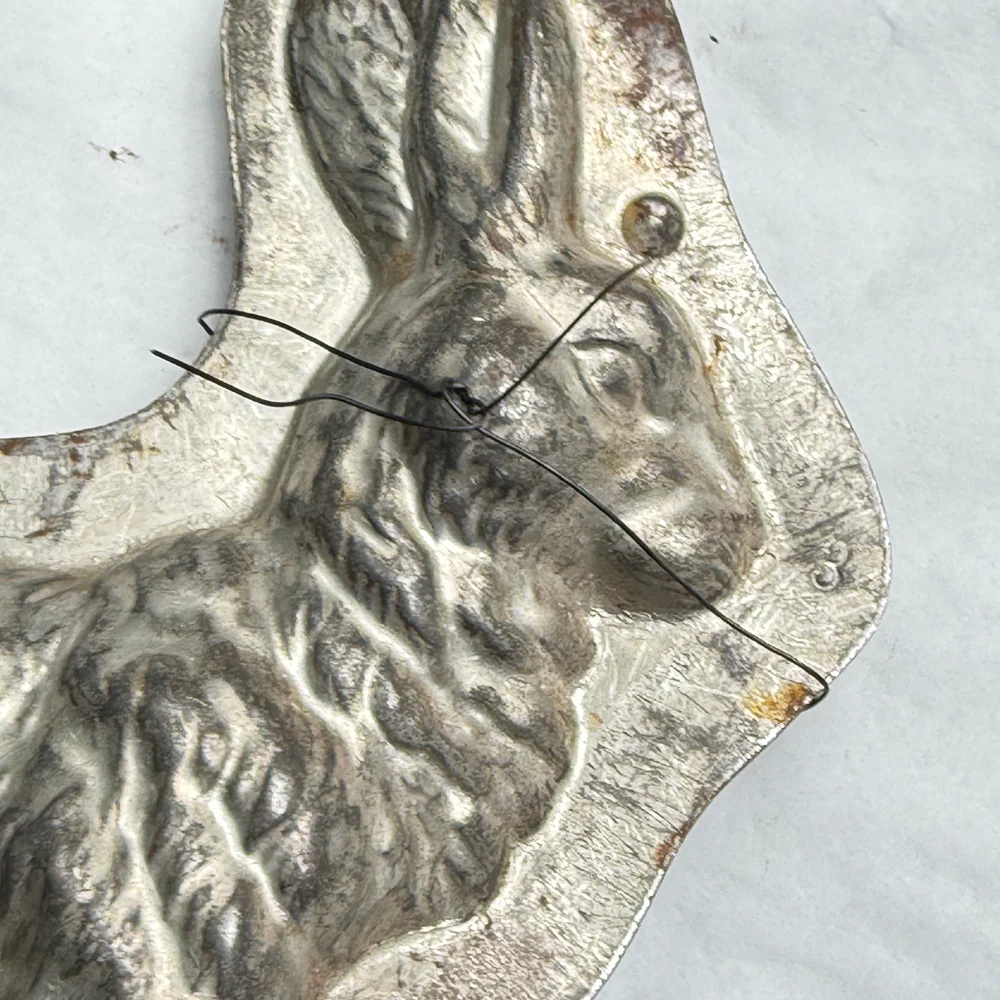 Antique Chocolate Rabbit Mold (#100) - Image 4