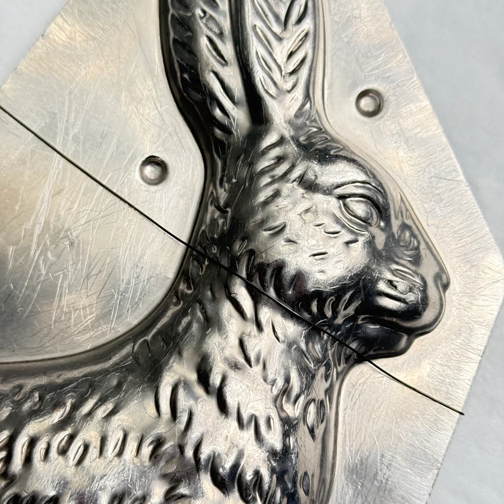 Antique Chocolate Rabbit Mold (#83) - Image 3