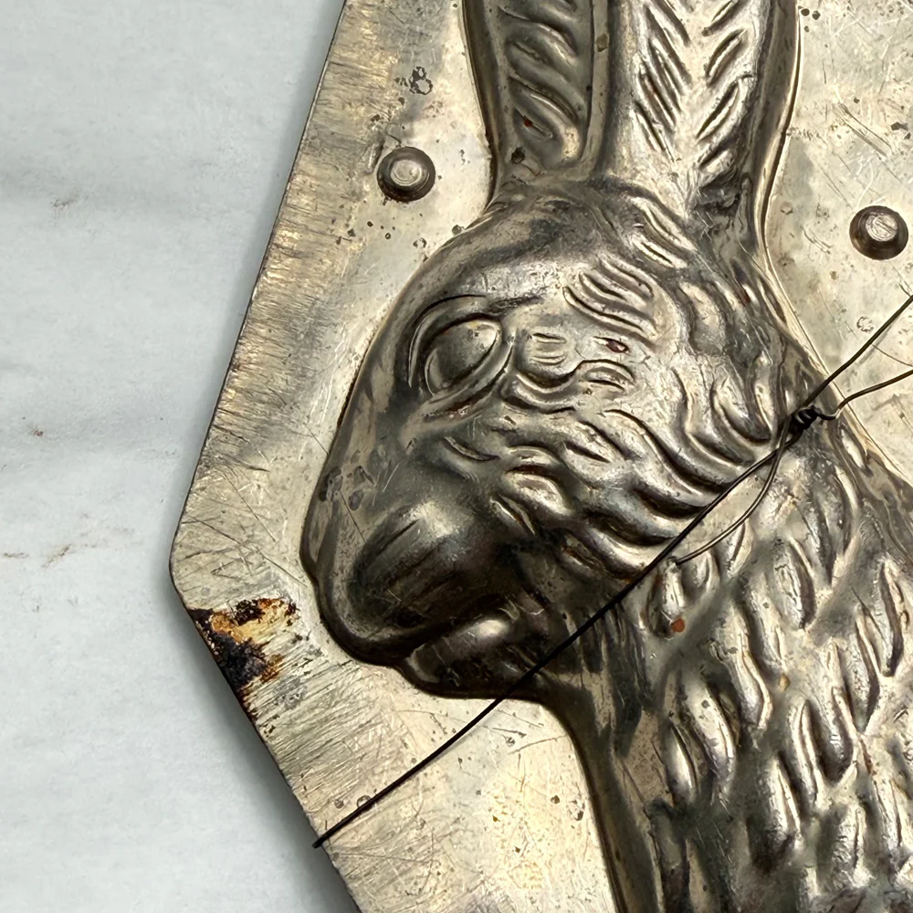 Antique Chocolate Rabbit Mold (#83) - Image 4