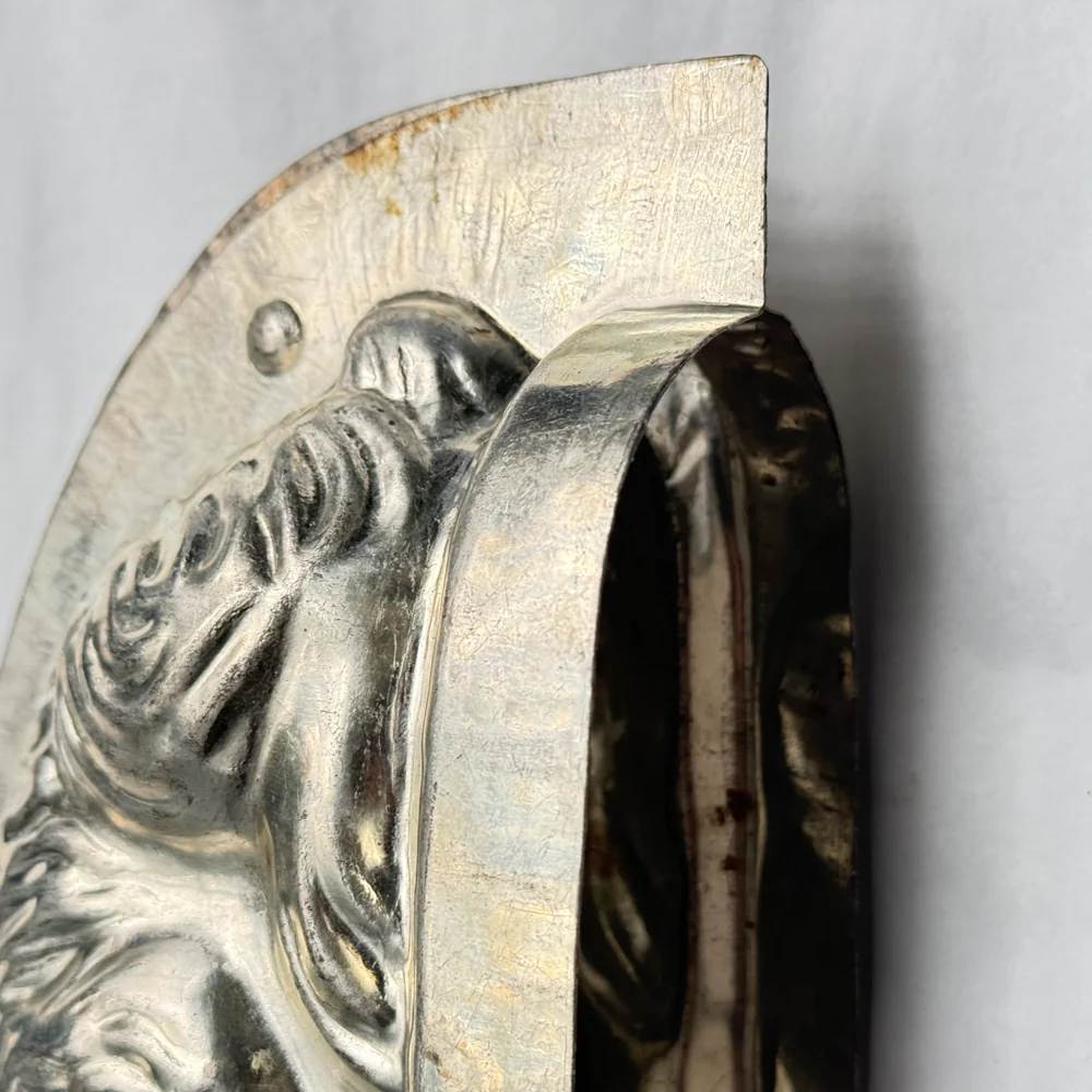Antique Chocolate Rabbit Mold (#85) - Image 3