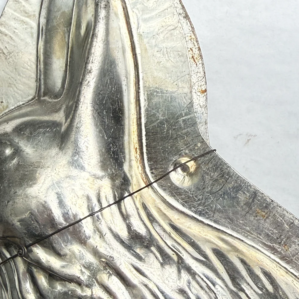 Antique Chocolate Rabbit Mold (#86) - Image 4