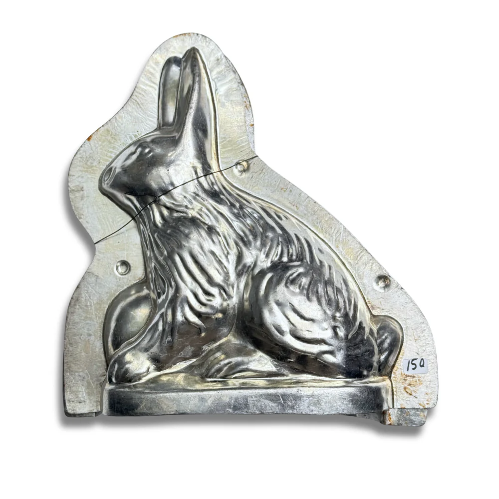 Antique Chocolate Rabbit Mold (#86) - Image 5