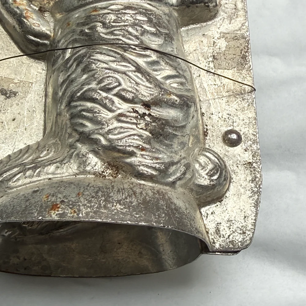 Antique Chocolate Rabbit Mold (#87) - Image 4