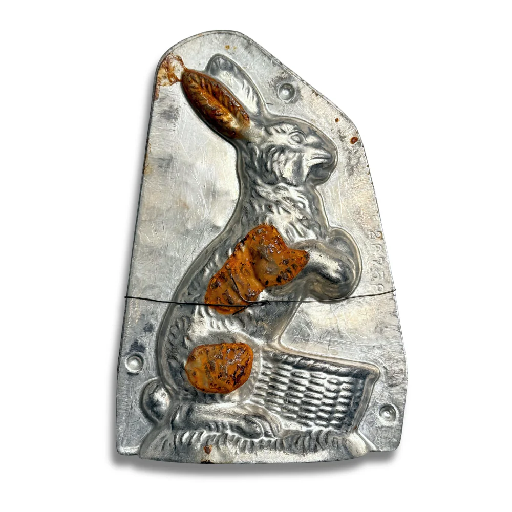 Antique Chocolate Rabbit Mold (#88) - Image 2